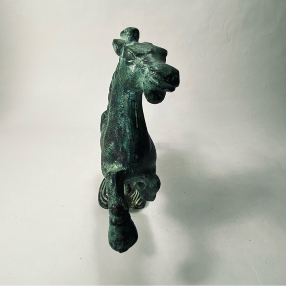 5 1/2" Vintage Reproduction of the Flying Horse of Gansu Statue Green Patina - Picture 6 of 16